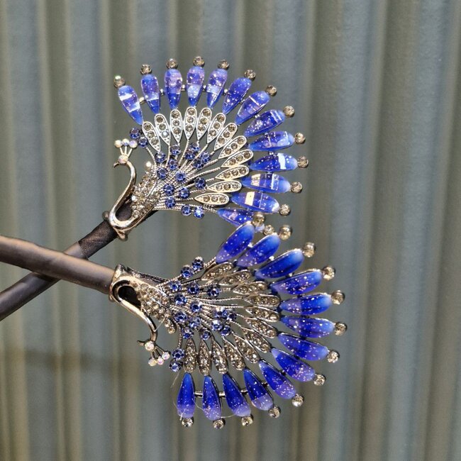 باندفر طاوس نگینی