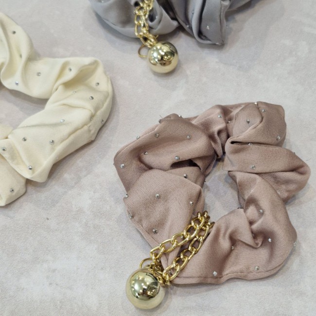 کش اسکرانچی ساتن نگین دار آویز دار