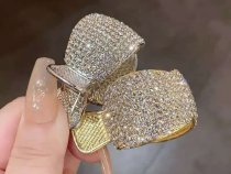 کلیپس دم اسبی ماهی نگینی
