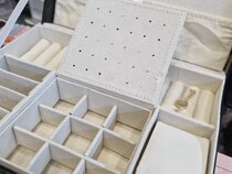 جعبه جواهر سایز بزرگ داخلش