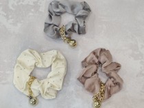 کش اسکرانچی ساتن نگین دار آویز دار